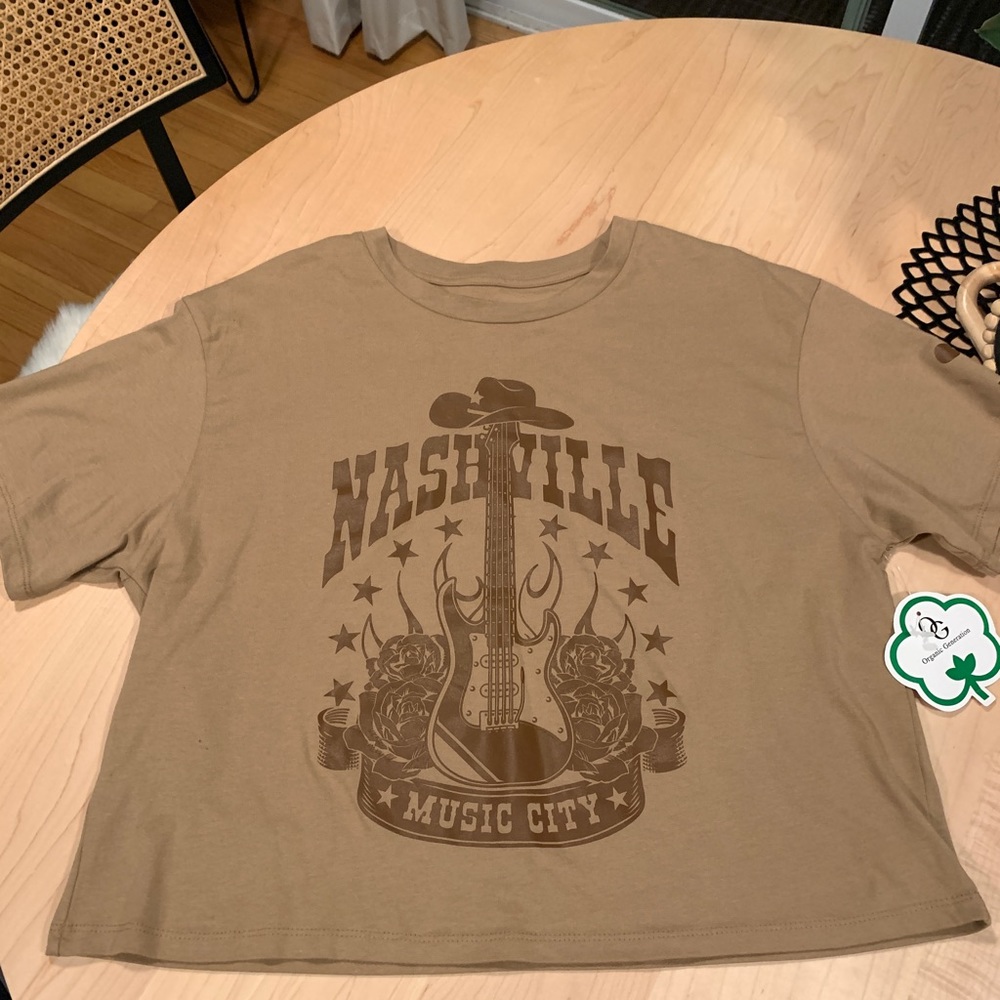 Organic Generation Nashville Music City graphic cropped t-shirt size Large